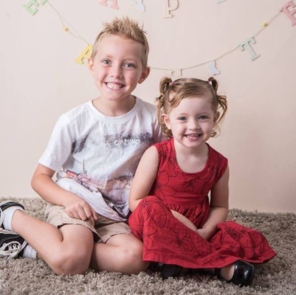 Meet your Posher, Simone - Picture 1 of 1